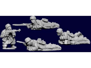 Fallschirmjäger MG42 firing